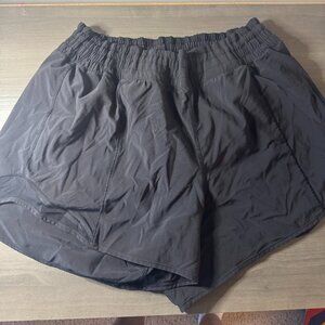 Hotty Hot High-Rise Lined Short 4" Size 12